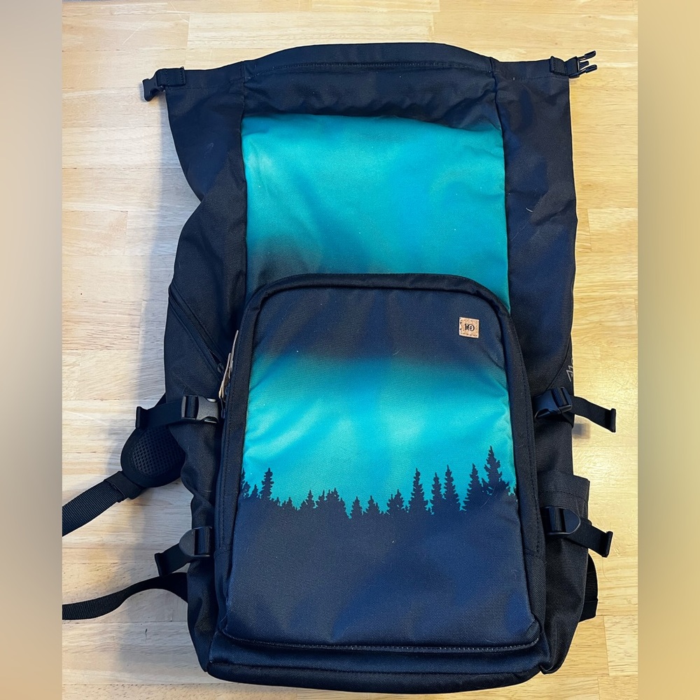 10 Ten Tree Mobius Backpack NWOT